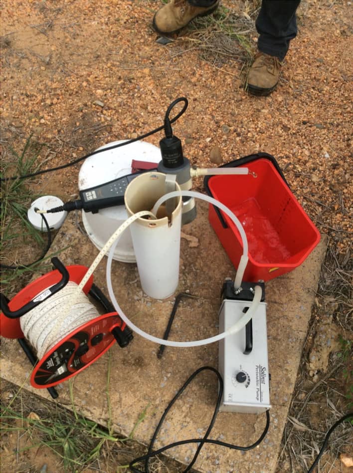 Groundwater sampling equipment characterises aquifer contamination.